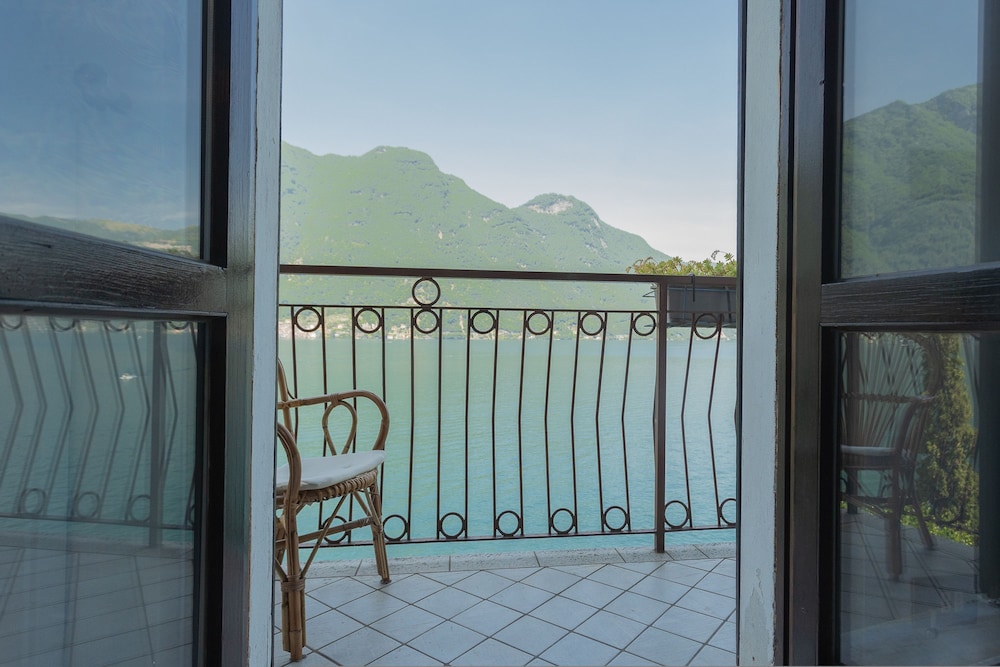 Lavarell House - Best Lake View