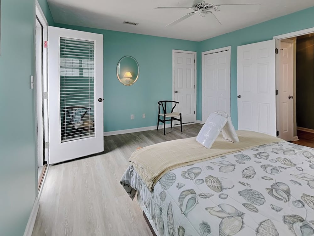 Casa Capri by Topsail Realty