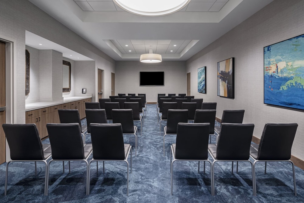 Hampton Inn & Suites By Hilton Long Island Farmingdale
