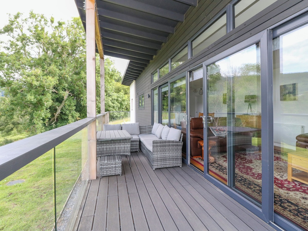 6 Strathtay Lodges