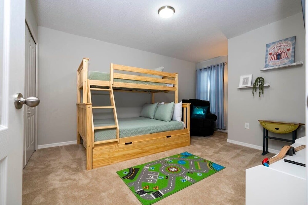 Stunning 3Bd Close to Disney at Fiesta Key 4764