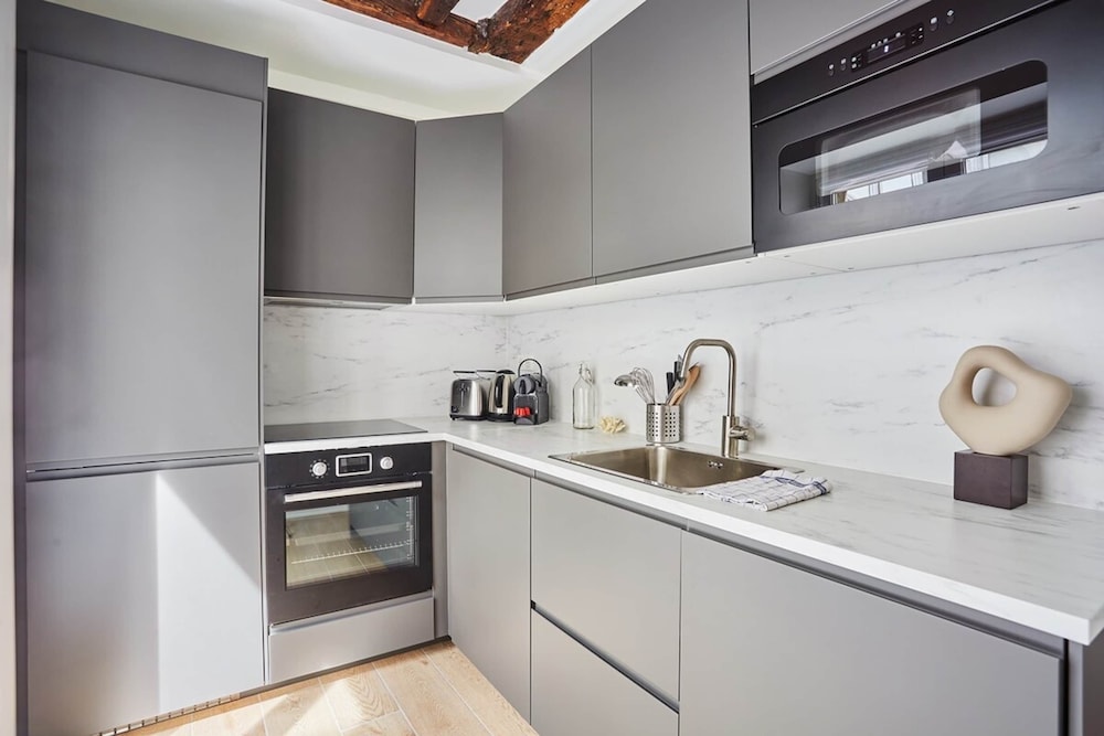 Superb Duplex Louvre Museum 2 Bedrooms