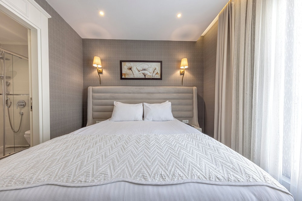 Mr Beyaz Butik Otel - Image 37