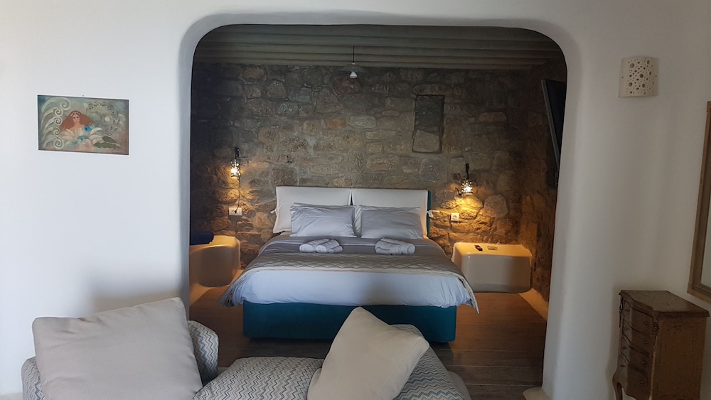 Amallini Suites Mykonos photo 2