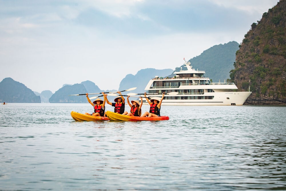 Stellar of the Seas