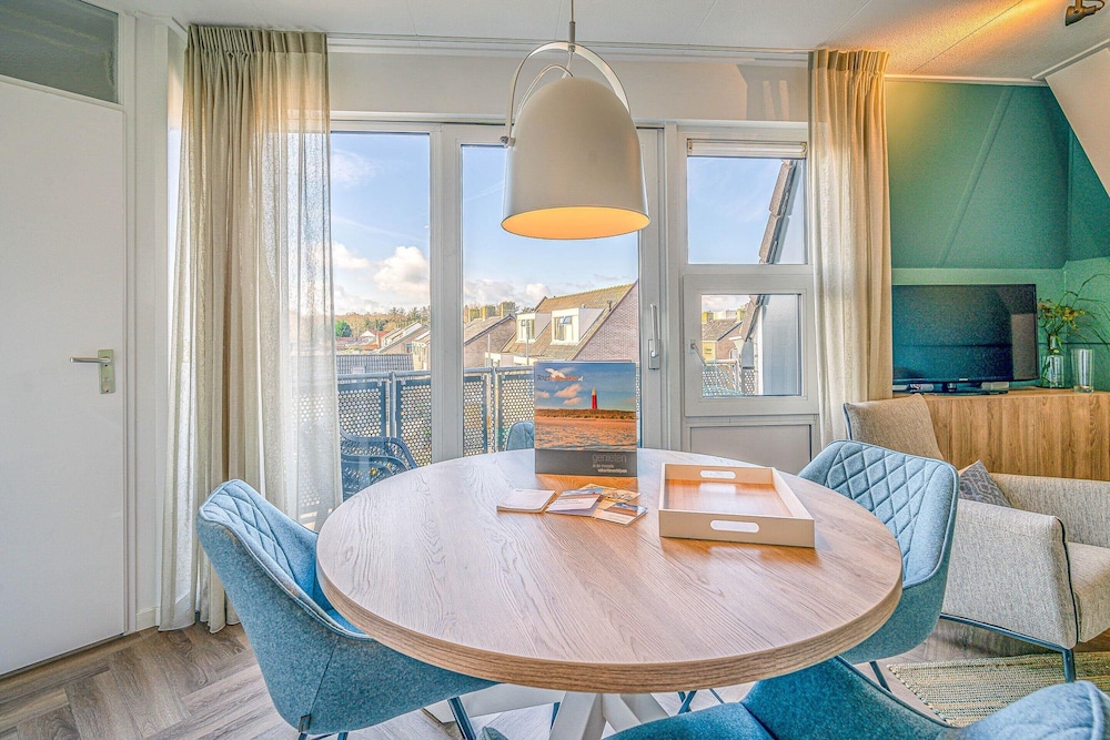 Nice Apartment Near the Center of De Koog