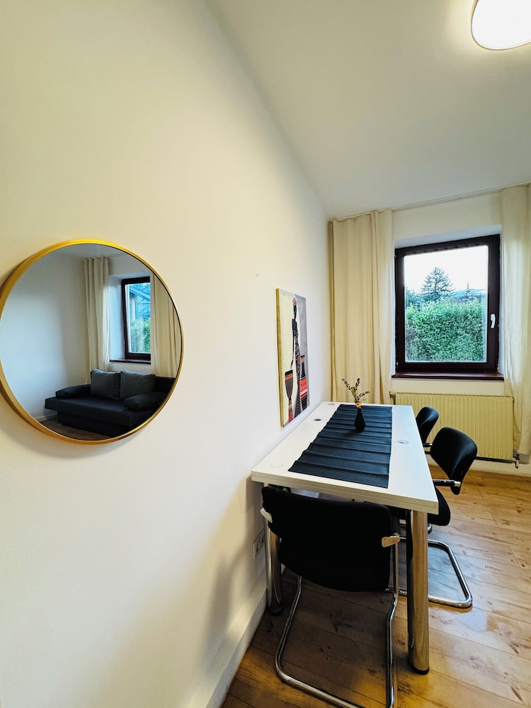 Spacious Budget Home Garden Stay