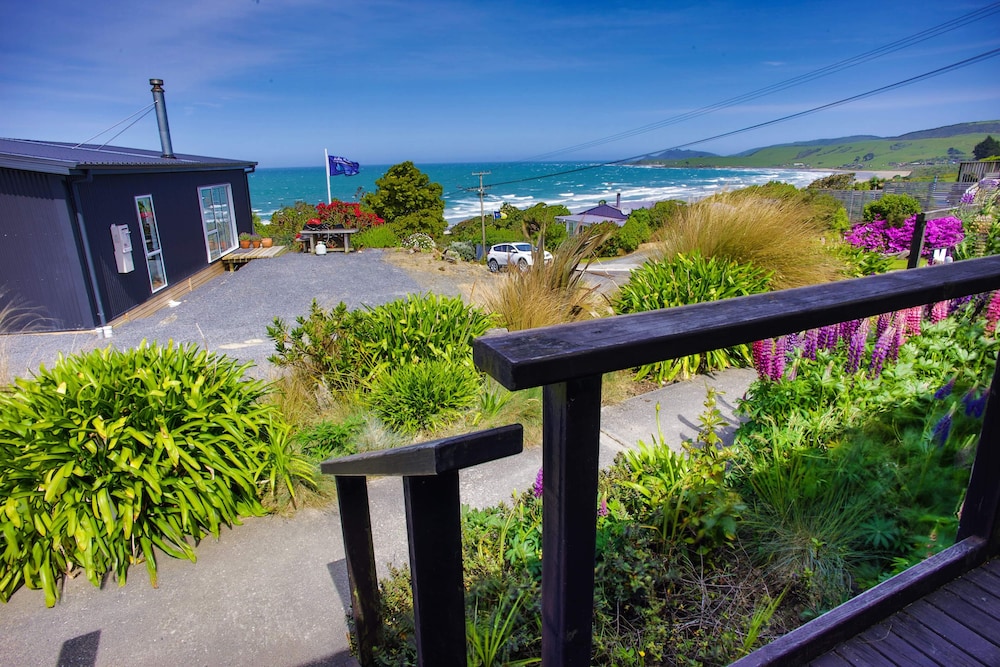 The Kaka Point Motels