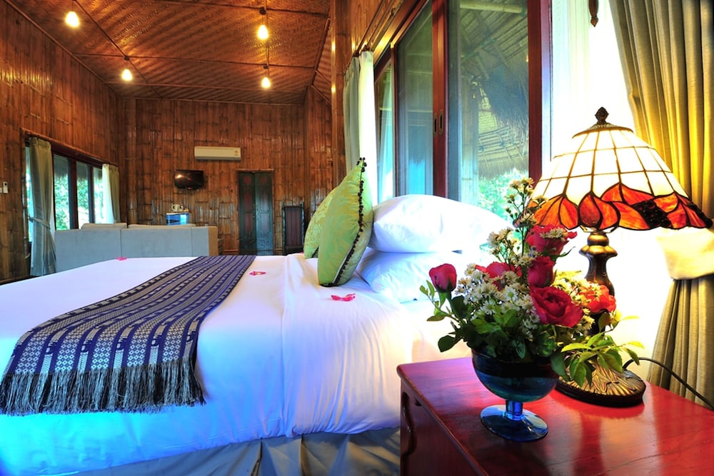 Reewa Waree Resort