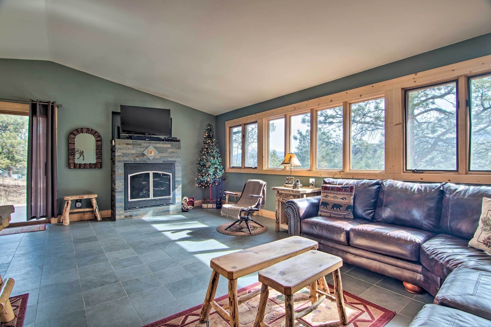 Estes Park Home w/ AC - 1/2 Mi to Lake Downtown! - Property Image 17
