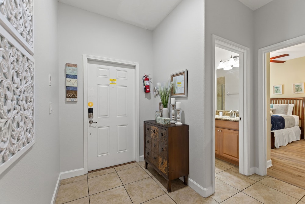 Sunny Paradise Retreat At Paradise Palms By Shine Villas 4 Bedroom Townhouse