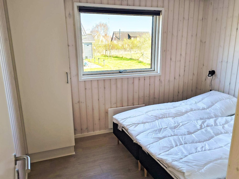 5 Star Holiday Home in Humble