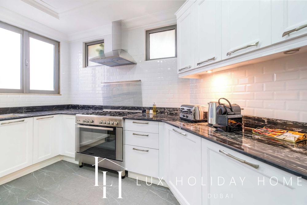 LUX The Ultimate Island Palm Villa