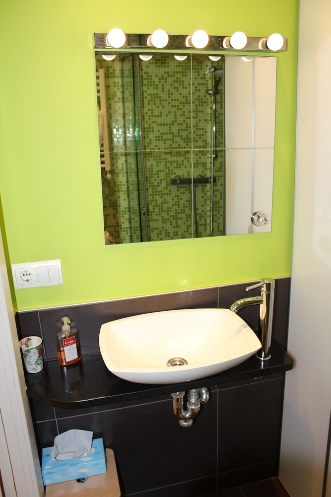 SEAFRONT LUXURY STUDIO - by SanSebastianApartments.es