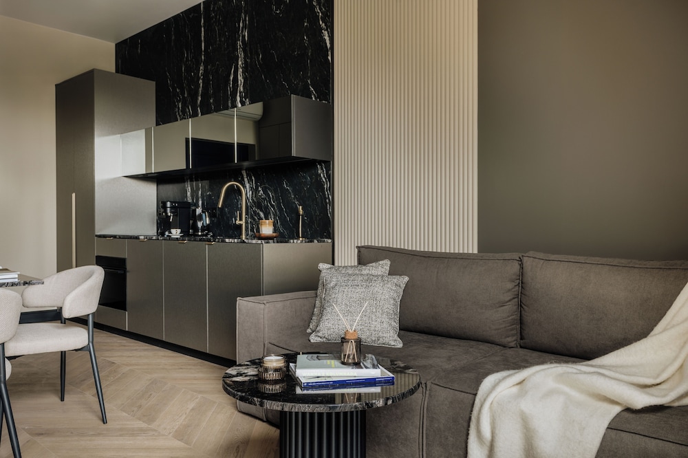 Azure Palace - Loft Affair Collection