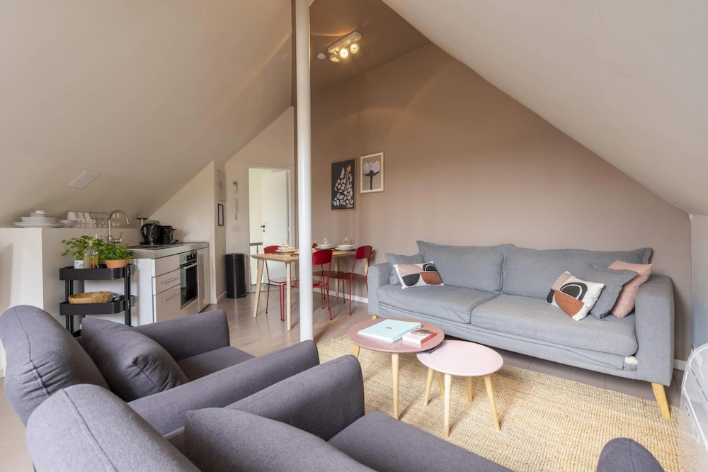 The Suit Duplex Apartment