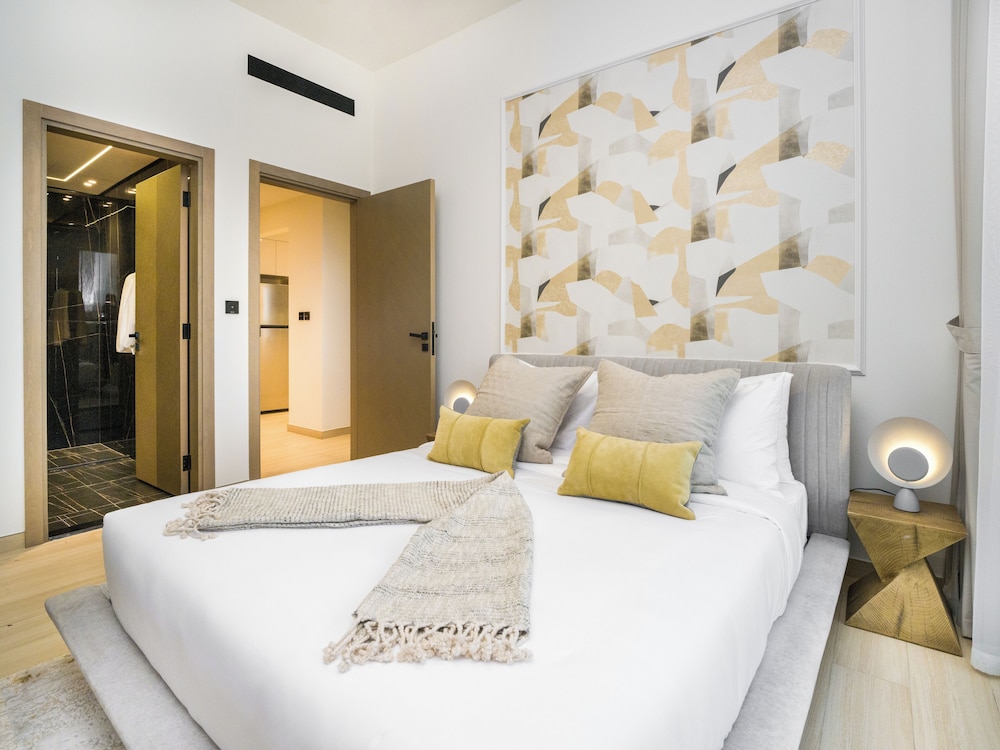 Easygo-- Amazing 1bdr Binghatti Heights