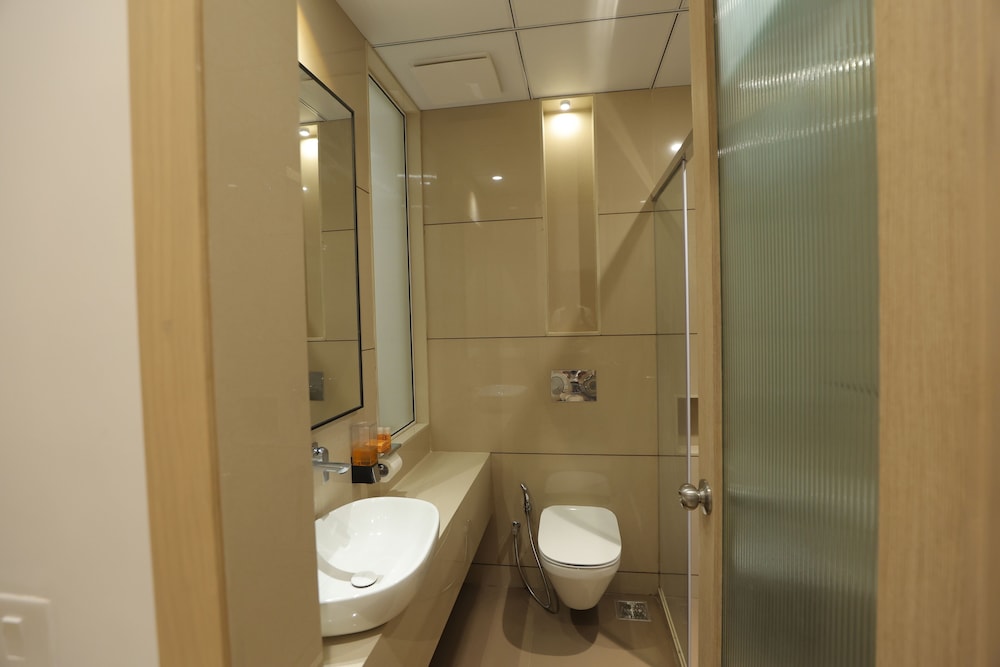 Hotel Shreeji Vatika-Airport Road