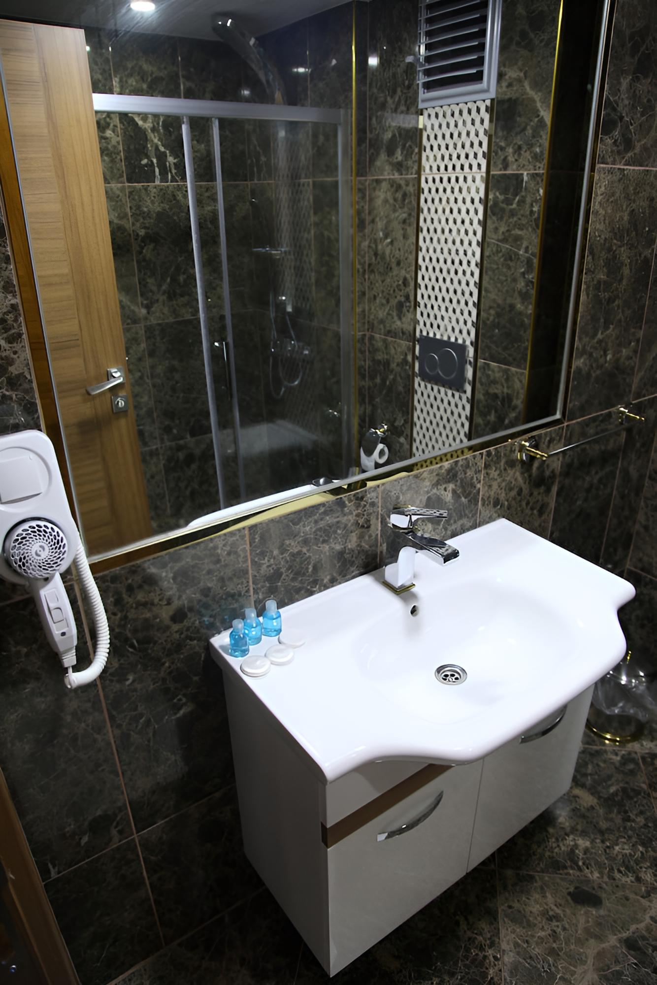 Grand Safir Hotel