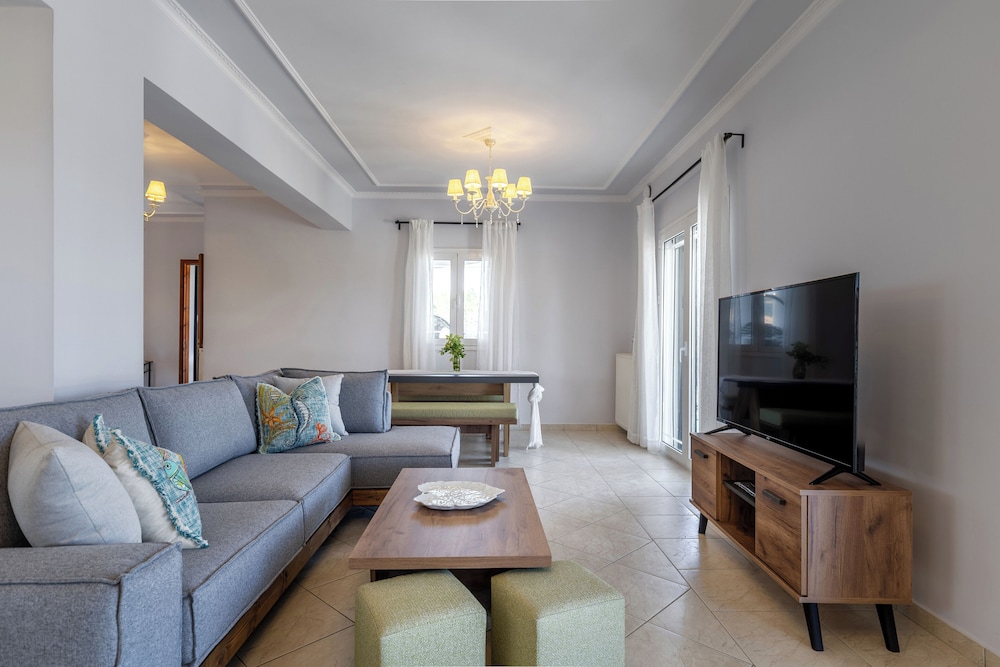 Oasis Luxury Residences