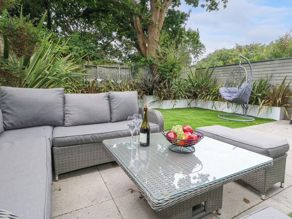 66A Danecourt Road