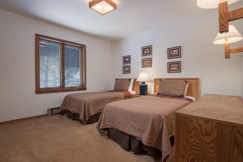 Teton Village Vacations - Teton Village Condos Collection by JHRL - Property Image 28