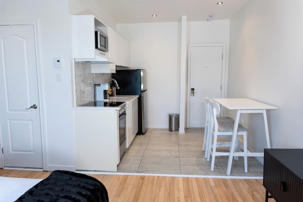 Unique Stays - 4114 St-Denis
