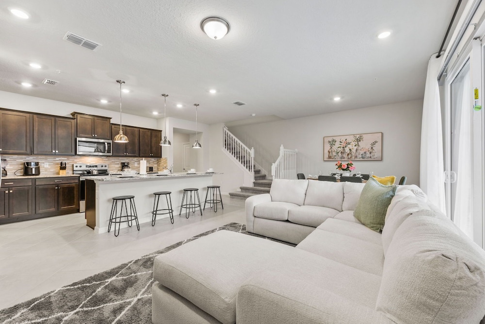 1264 Blue Island Drive