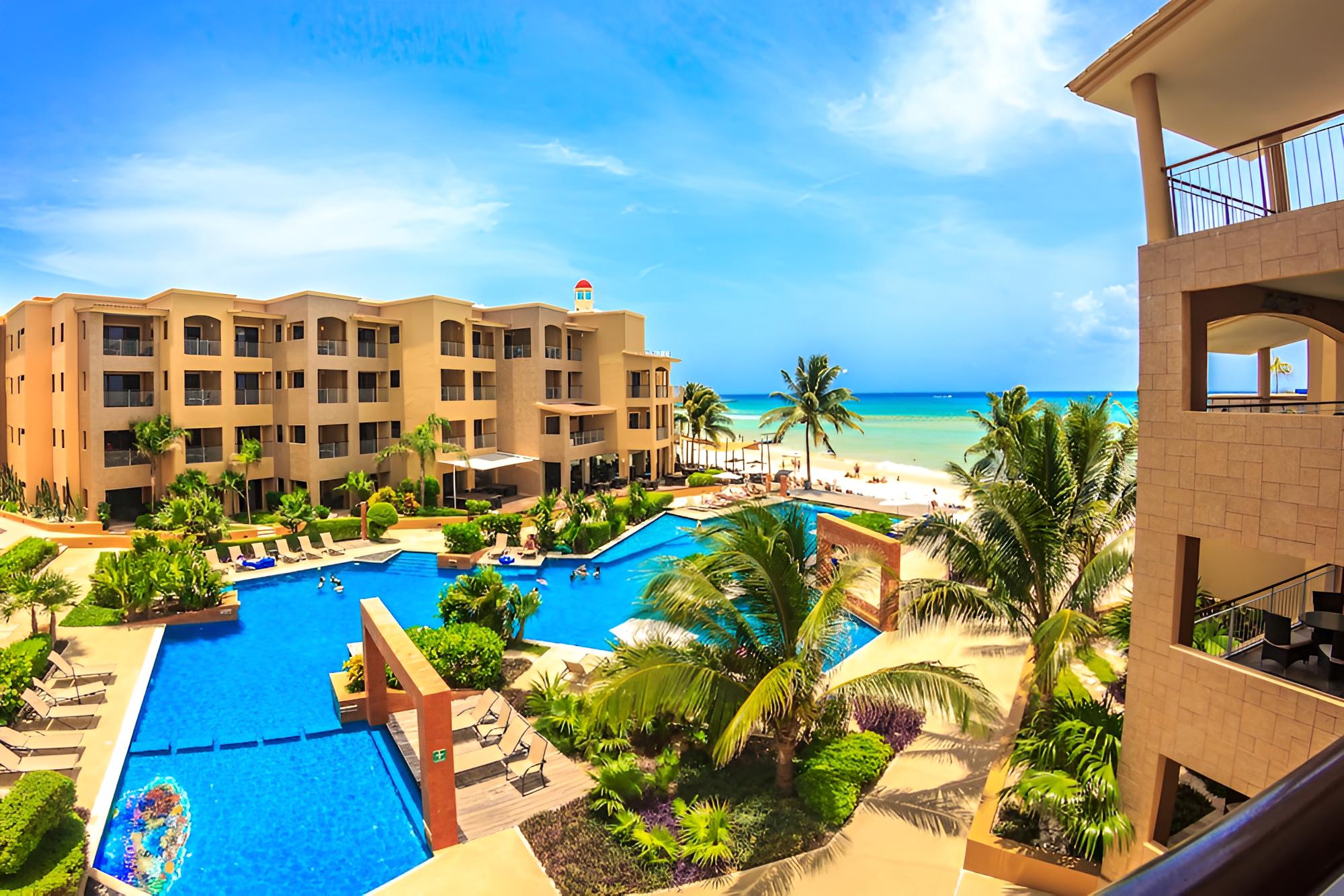 El Faro Oceanfront by Bric