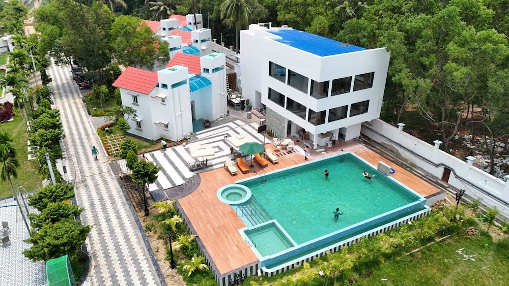Jowar Hoter & Resort