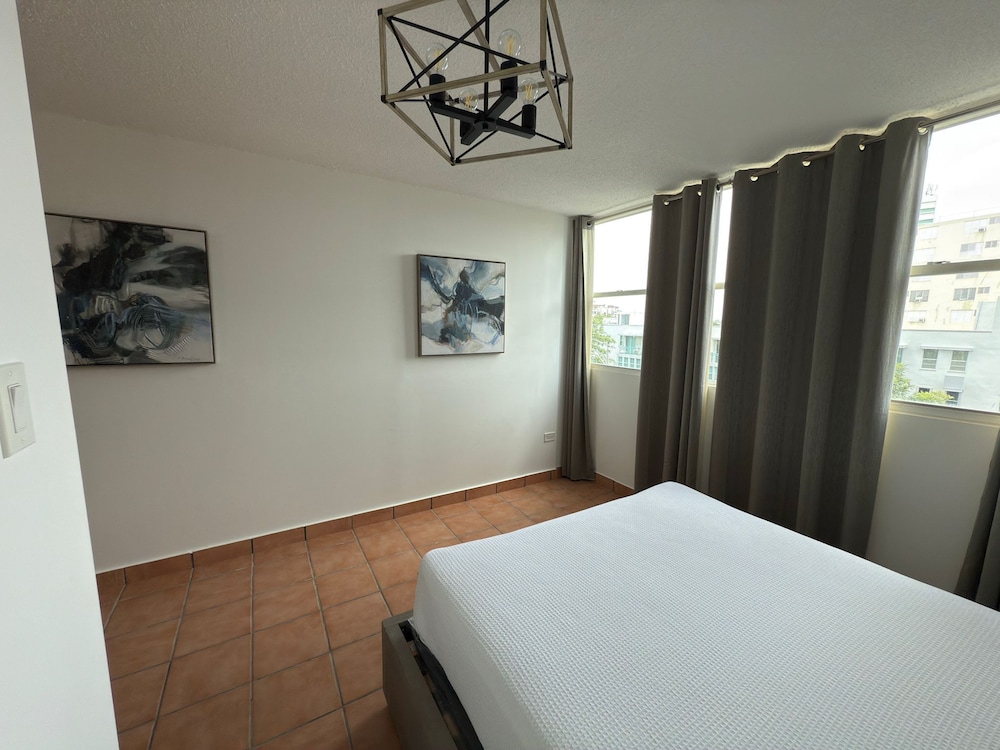 3 Bed 1 Bath 1 Park Plaza Universidad