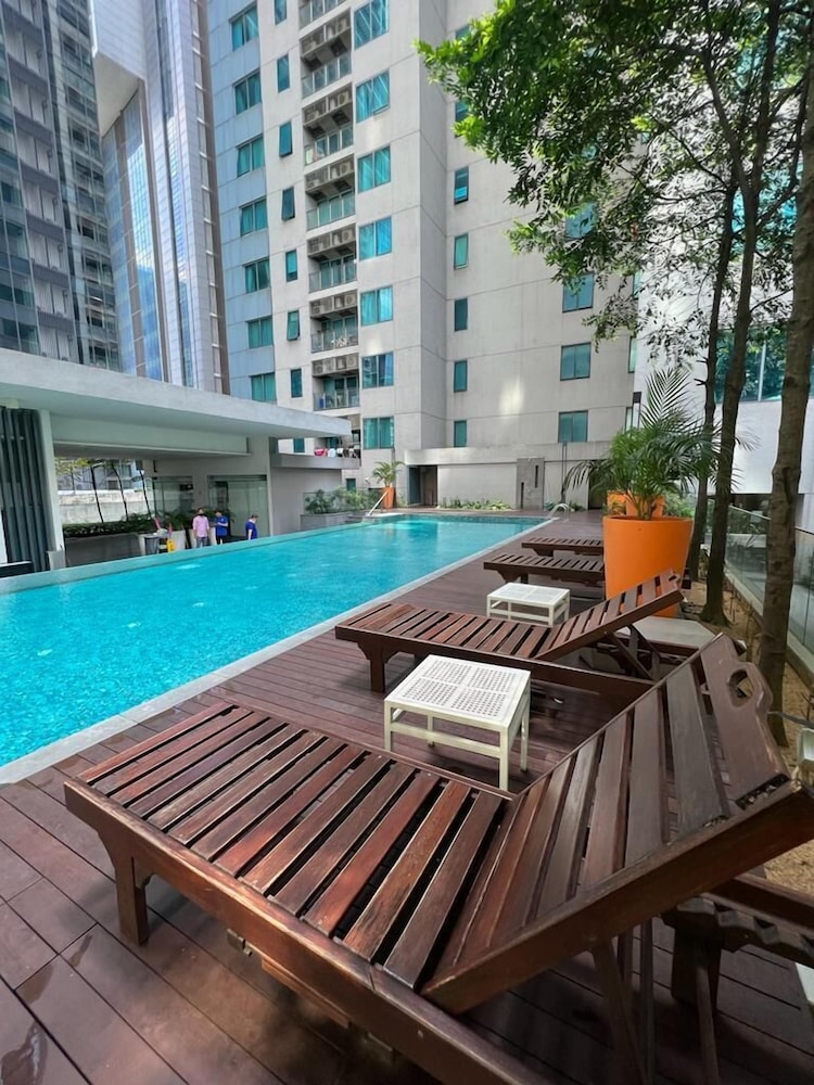 Summer Suites KLCC by Luna photo 3
