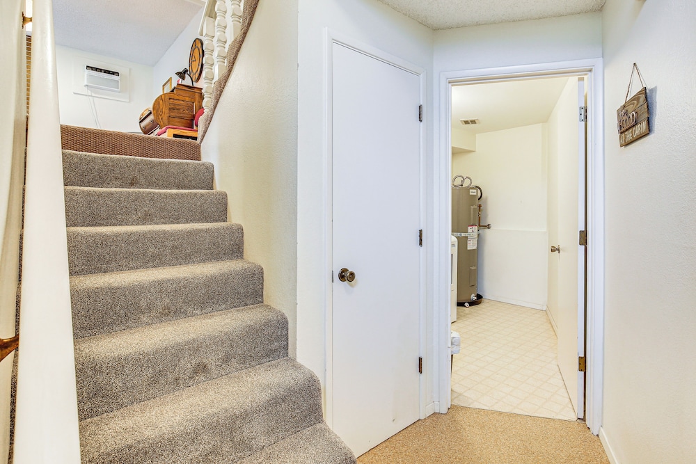 2 Mi to University of Oregon: Pet-friendly Abode