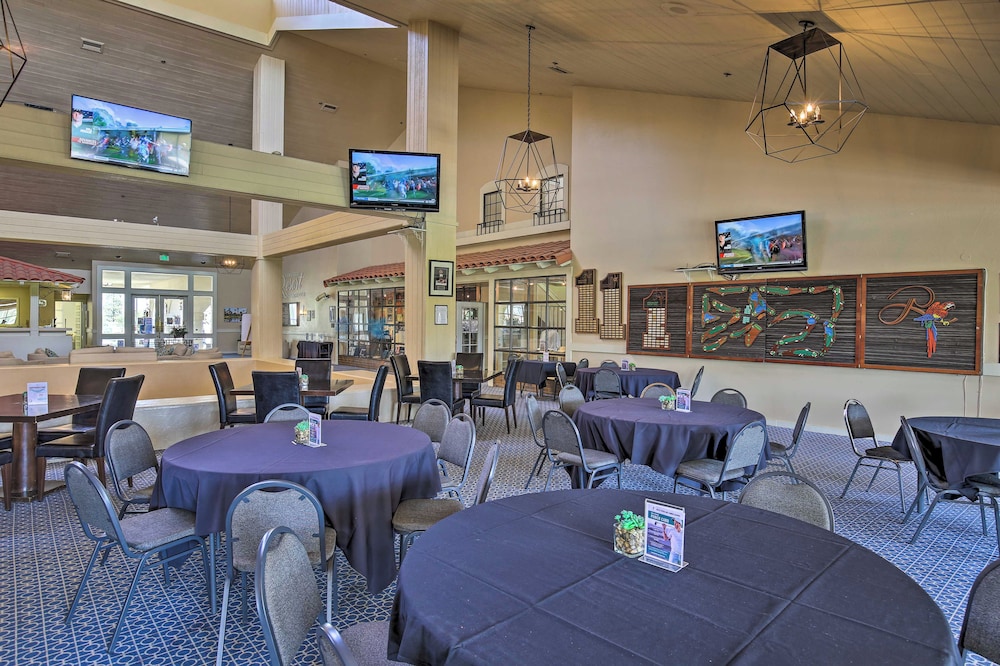Pet-friendly Stay w/ Patio in Palm Desert Resort!