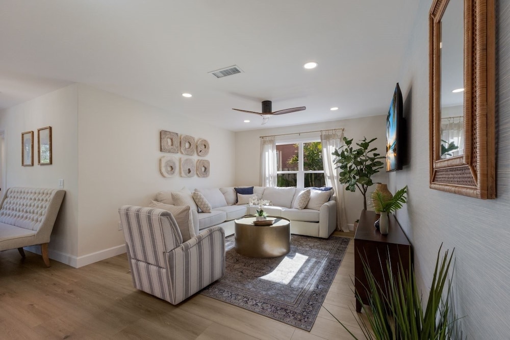 83rd St Villas West 2 Bedroom Villa
