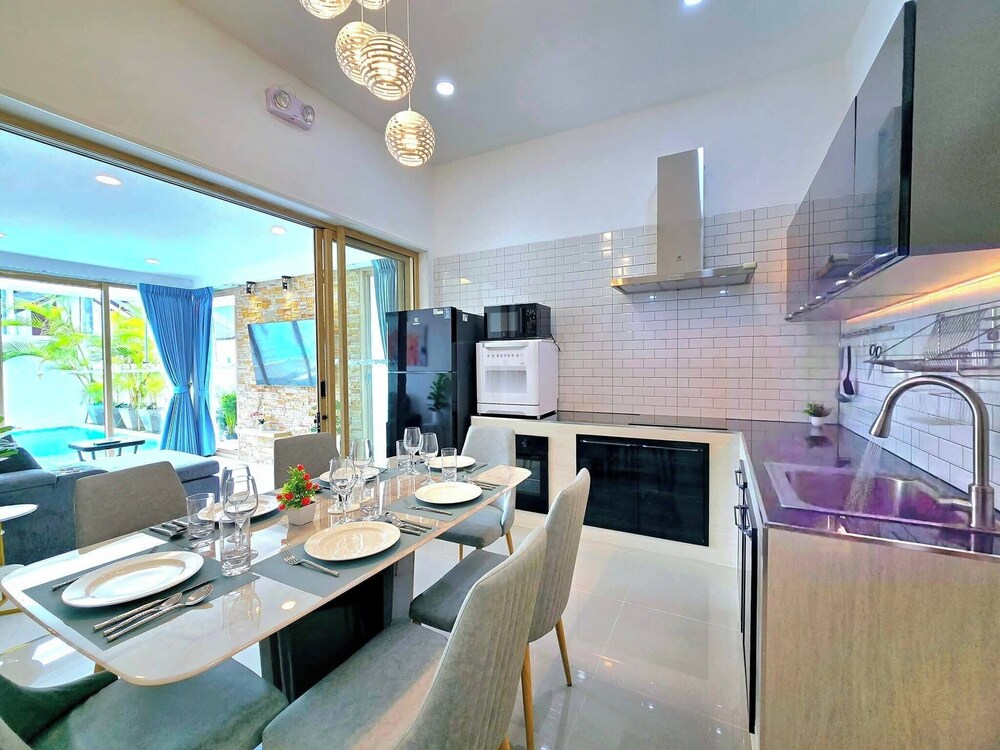 Lux Sila Pool Villa 3 Bedrooms 4 Beds