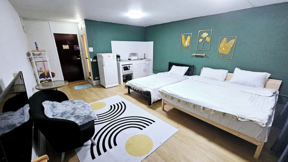 IMPACT Muang Thong Thani,daily rental room, Muang Thong Popular Condo C5