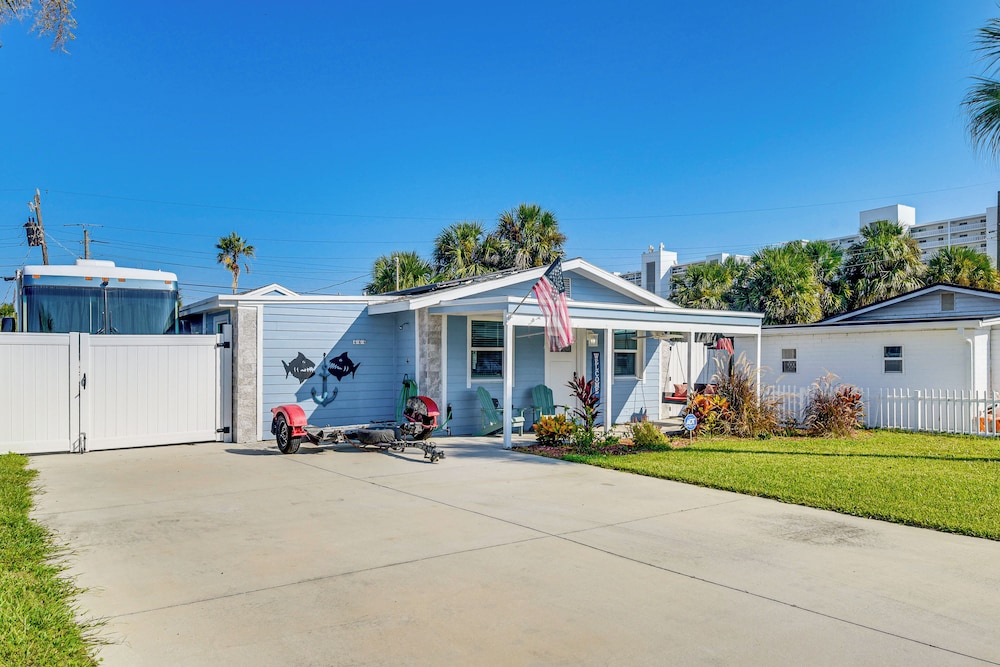 Walk to Ocean! Home w/ Large Yard in Ormond Beach