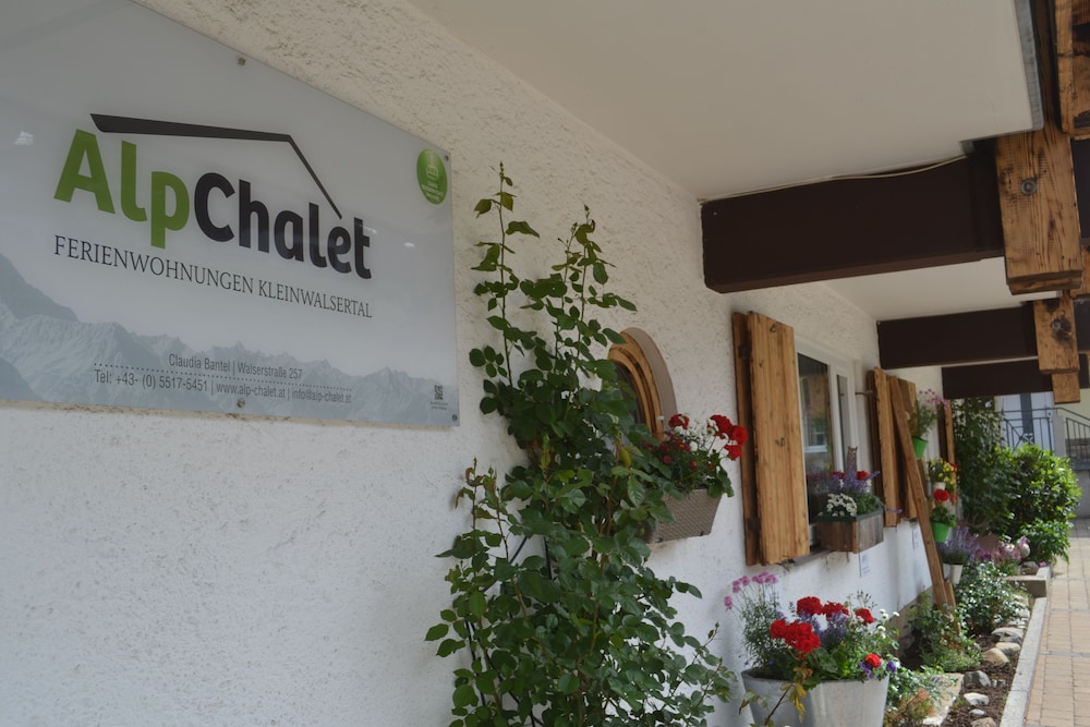 ALP-CHALET Ferienwohnungen Kleinwalsertal