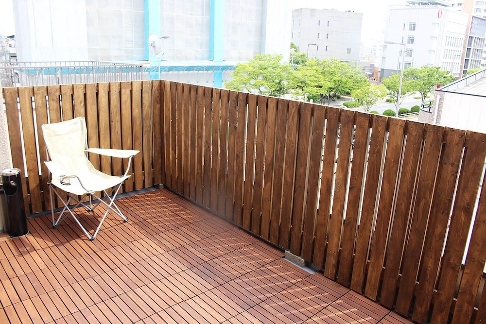 GUESTHOUSE YOURS - Hostel
