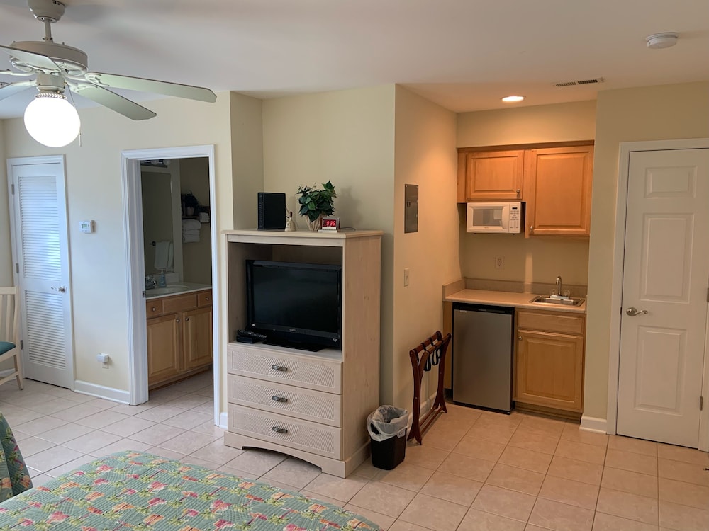 Relax, Beach, Golf, Shop, Repeat 2 Bedroom Resort