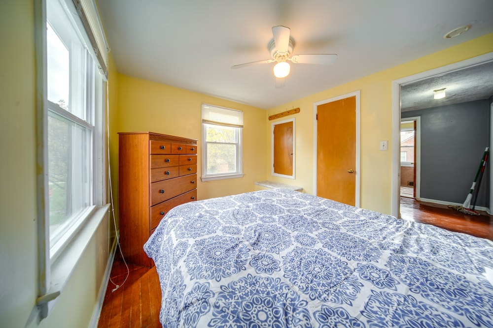 University Heights Home Near Downtown Cleveland! view 2