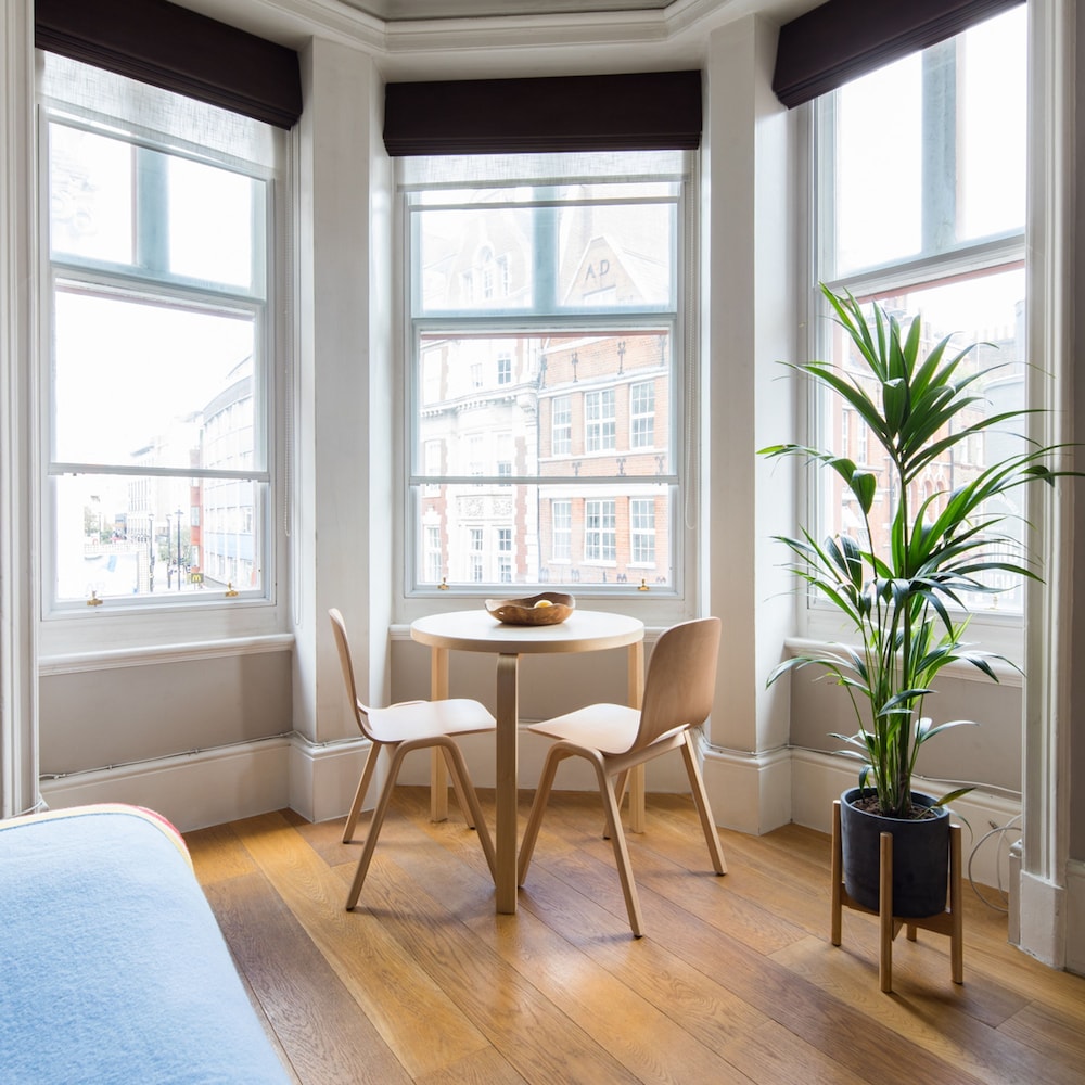 Cool Covent Garden Studio - Netflix Nespresso