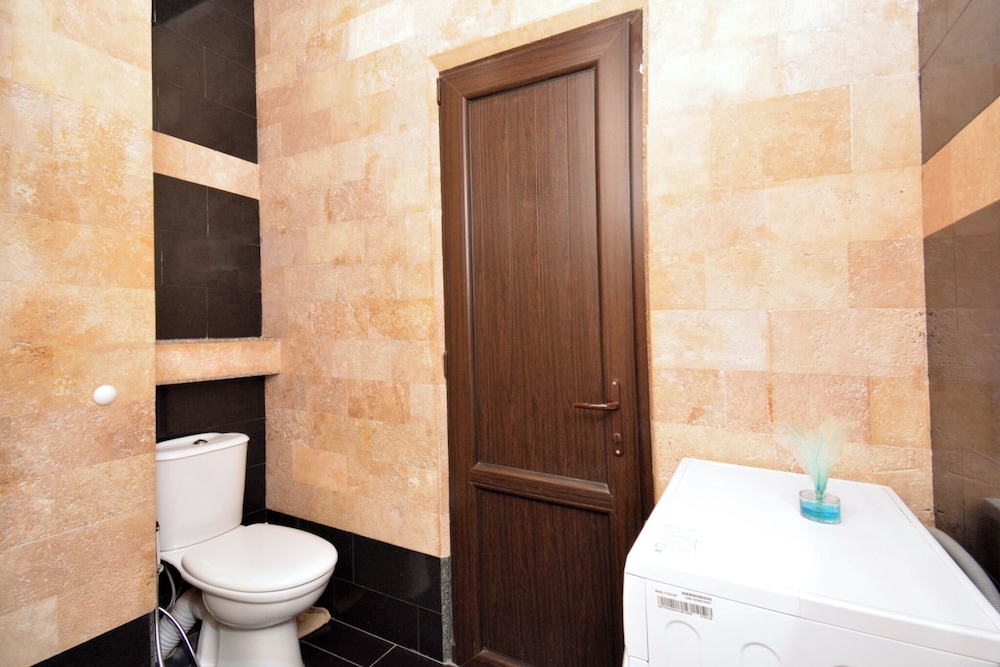 Apartment on Aram street