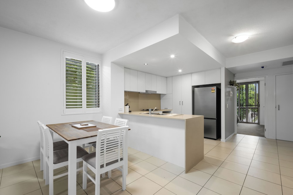Pool View 3-Bed Oasis in Drift Resort