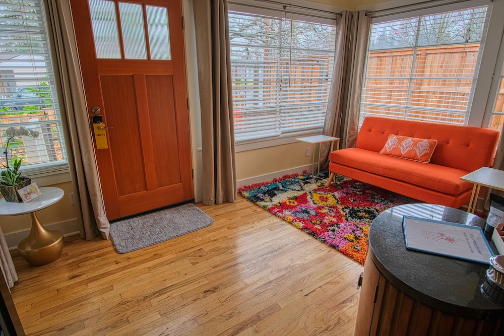 Ashland Vacations - Palm Cottages - Property Image 11