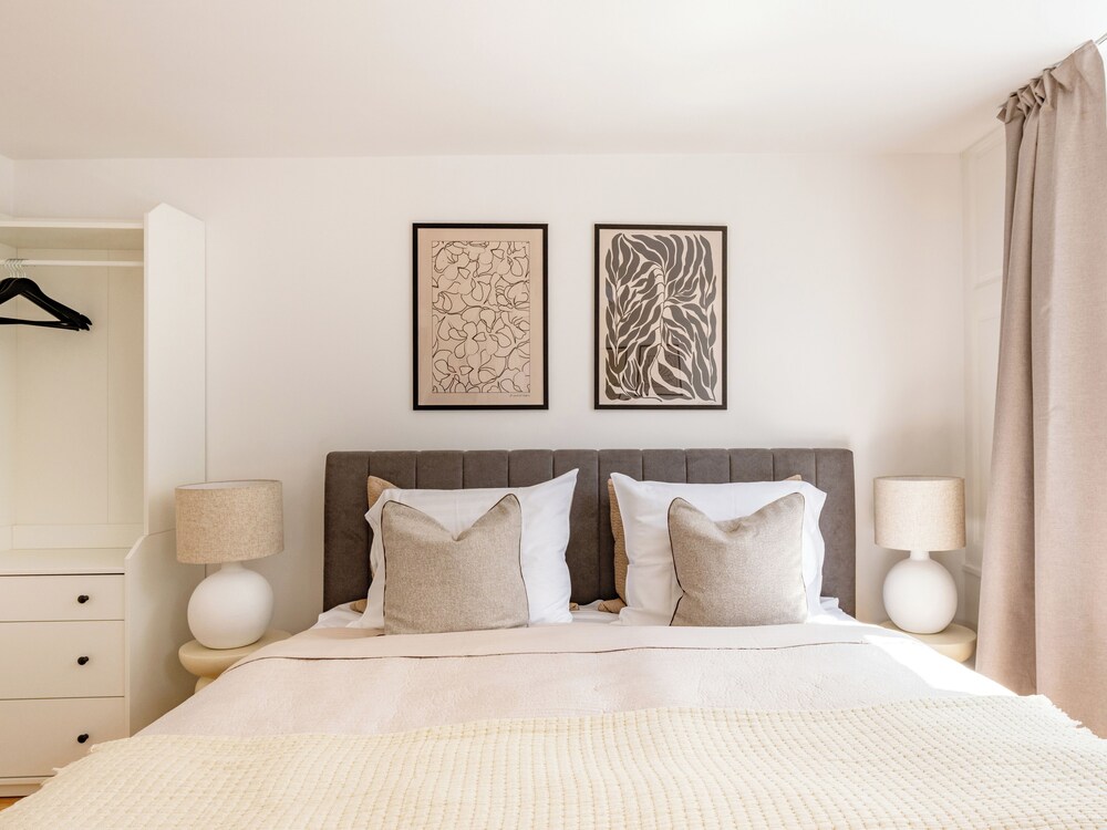 Sanders Regent - Bright 1 Bdr Apt