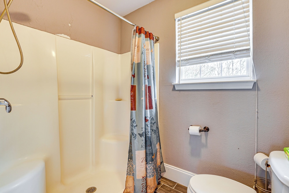 Wooded Trail On-site, Spacious Simpsonville Home