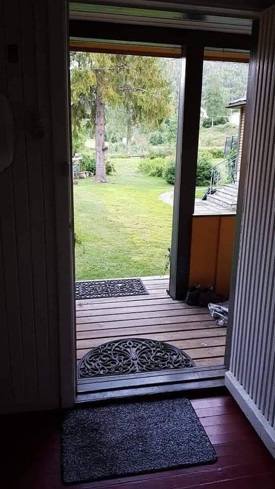 Impeccable 4-bed House in Drangedal