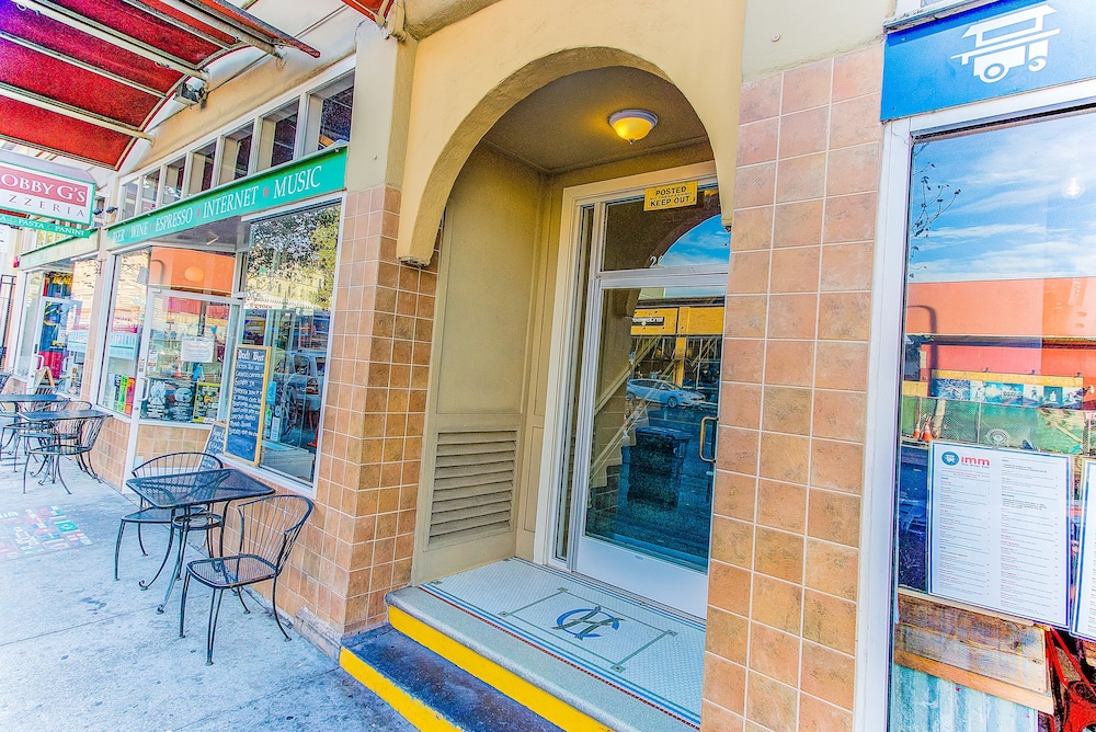 Cosy Berkeley Apartments 10 min to UC Berkeley 204d view 3